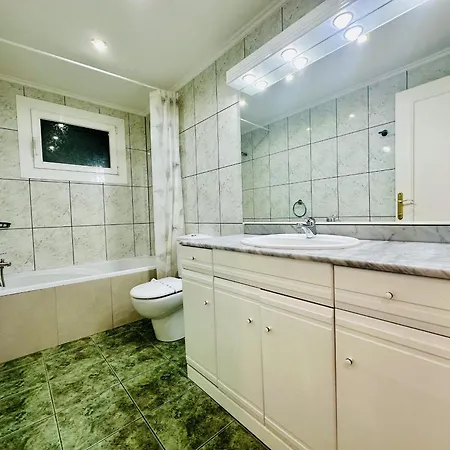 Apartamento Espectaculares Vistas Al Mar En Primera Linea, Terraza, Aire Acondicionado, Y Wifi En - Es-258-68